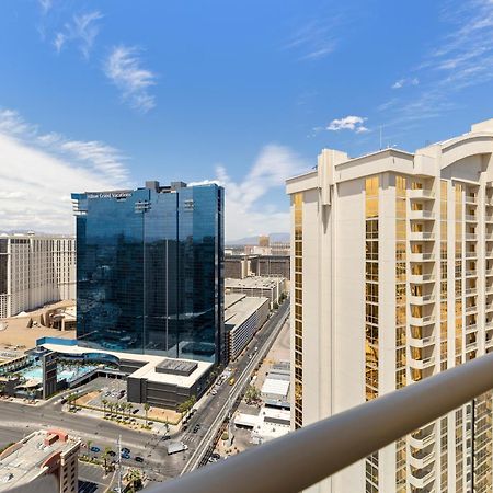 Lucky Gem Penthouse & Luxury Suites At Signature Resort, Balcony Strip View 3505 Las Vegas Exterior photo