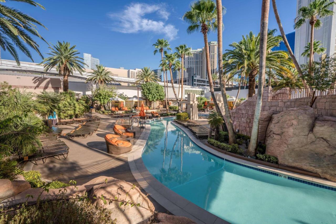 Lucky Gem Penthouse & Luxury Suites At Signature Resort, Balcony Strip View 3505 Las Vegas Exterior photo